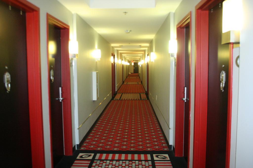 Georgia Gameday Center Hotel Athens Exterior photo